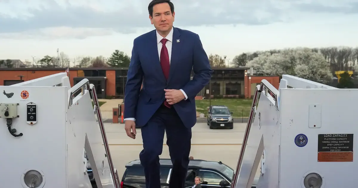 Marco Rubio llega a Colombia para su primera reunión con el presidente Abelardo De La Espriella