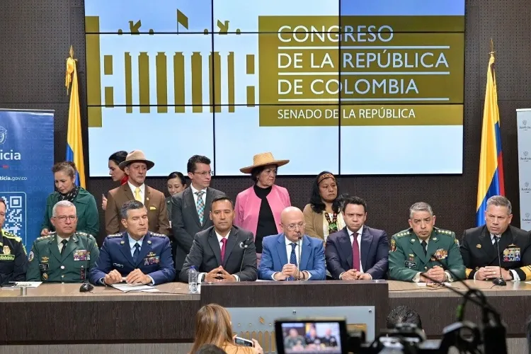 Mesa Directiva del Senado se reúne con el nuevo ministro de Defensa para coordinar agenda de seguridad