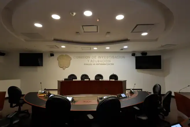 Denuncian que 2.450 procesos contra altos funcionarios están paralizados en la Comisión de Acusación por falta de recursos