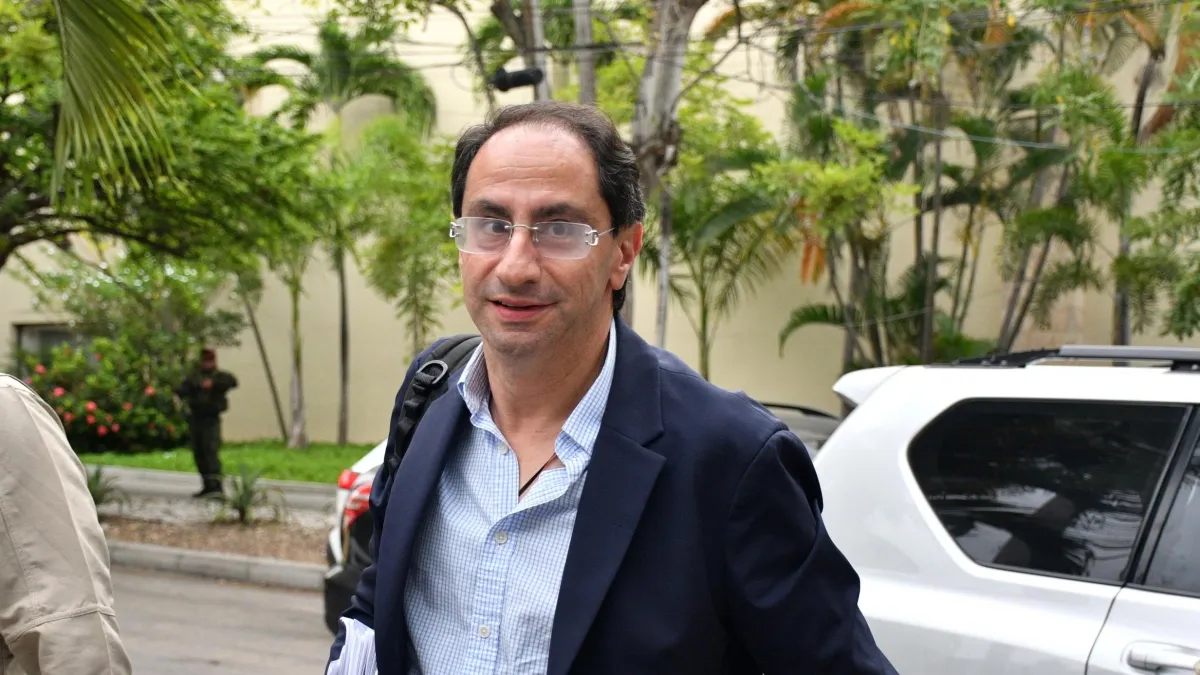 Abelardo de la Espriella preside en Barranquilla su primer consejo de ministros