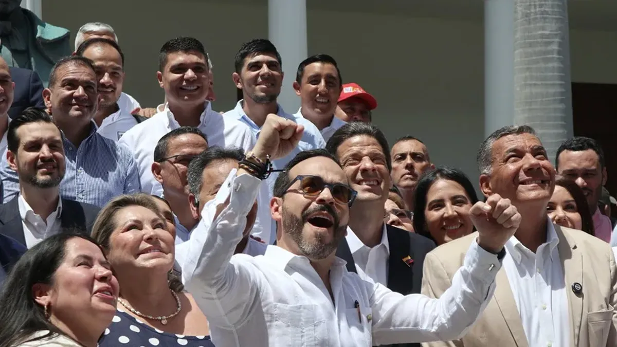 De la Espriella plantea una estrategia de seguridad de cinco ejes y respuesta militar intensificada