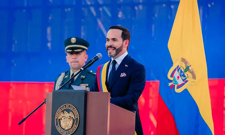 Abelardo de la Espriella instaló su gobierno en Cali con anuncios en seguridad, economía y descentralización