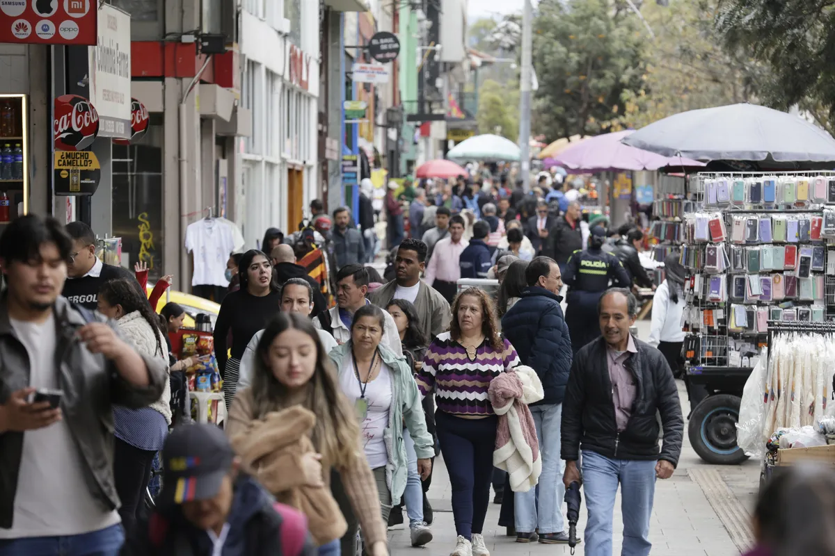 Gobierno colombiano abre conversaciones con el FMI para atender la crisis fiscal