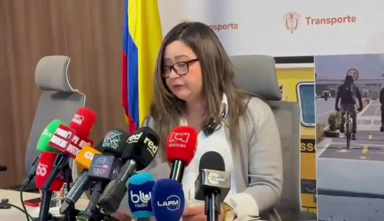 Gobierno presenta borrador de decreto para flexibilizar el servicio de taxis entre municipios vecinos