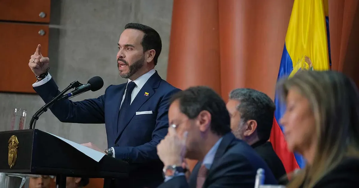 Gobierno De la Espriella denuncia posible despilfarro de 6,8 billones en salud durante la administración Petro