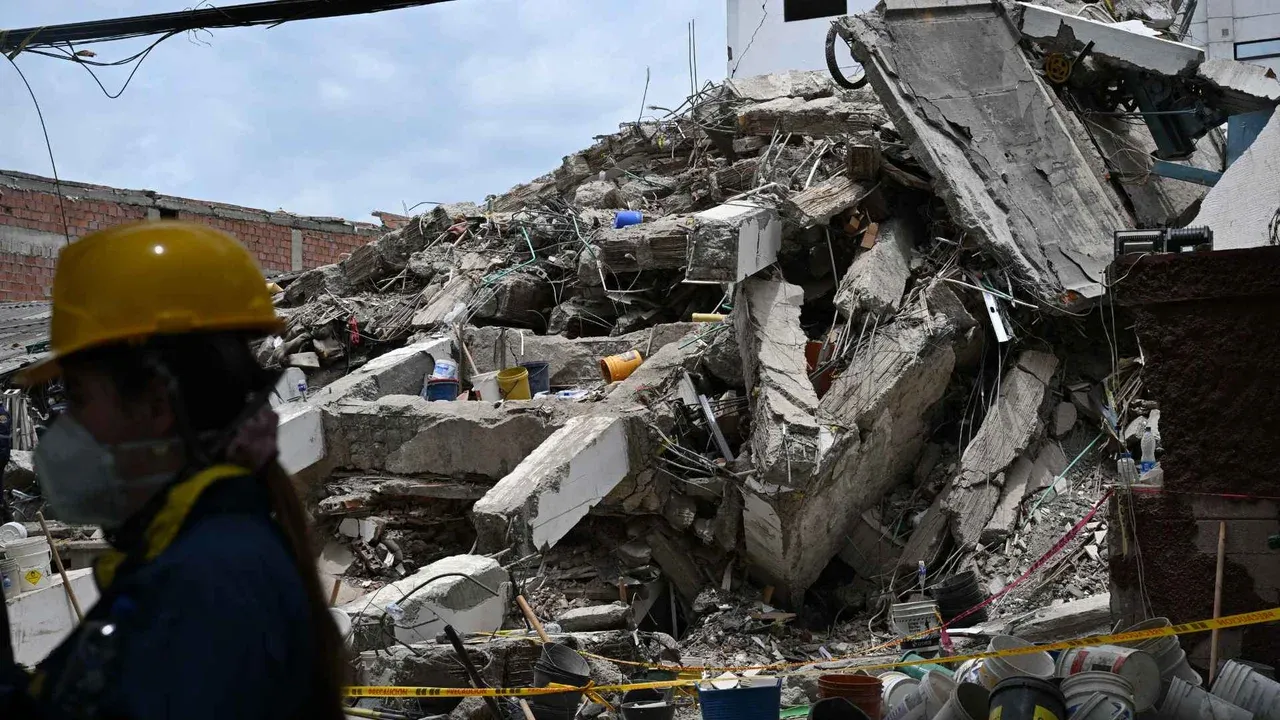 Presidente Abelardo de la Espriella decreta tres días de duelo nacional tras terremoto de 7,4 en Colombia