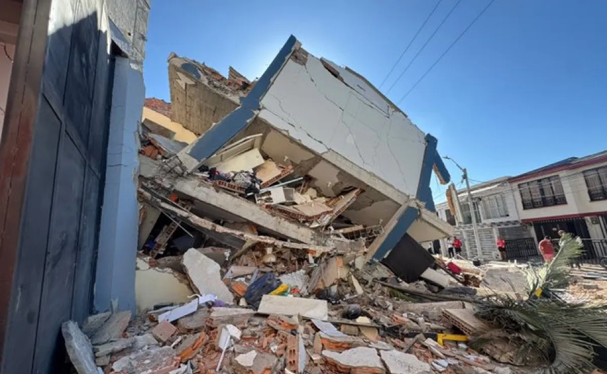 Presidente Abelardo De La Espriella decreta tres días de duelo nacional por víctimas del terremoto