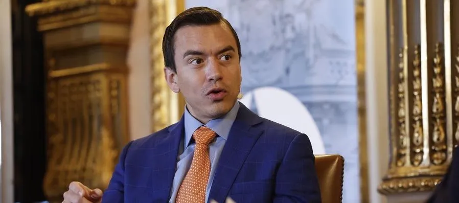 Presidente de Ecuador confirma que asistirá a la posesión de Abelardo de la Espriella