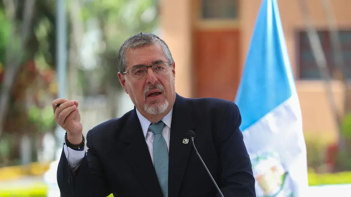 El presidente de Guatemala felicita a De la Espriella por su triunfo en las elecciones de Colombia