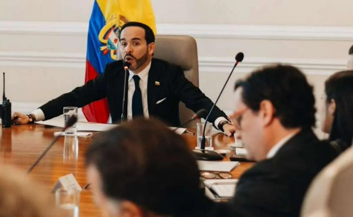 De la Espriella prioriza la seguridad y anuncia un fondo para reconstrucción tras el terremoto