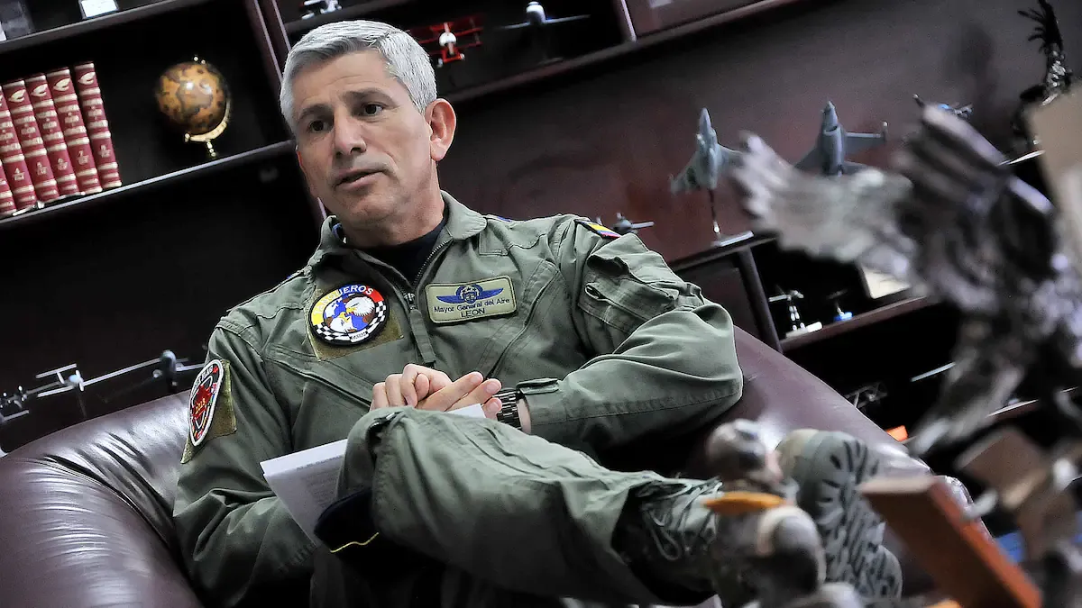 General (r) León advierte que la Fuerza Pública debe obedecer al presidente hasta el final de su mandato