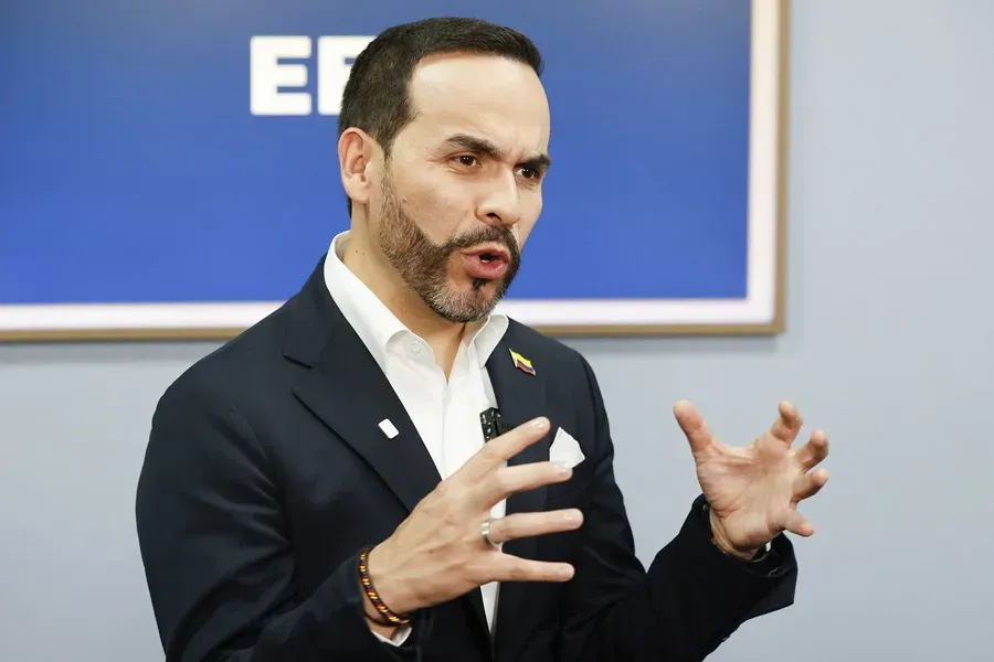 Abelardo de la Espriella dialoga con delegados de EE.UU. sobre cooperación bilateral