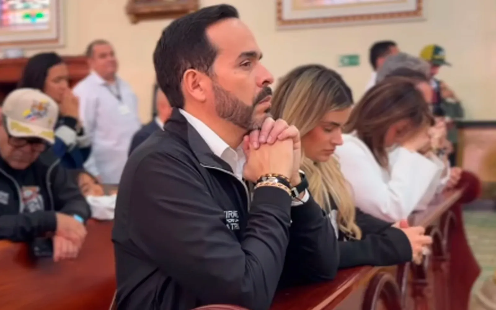 De la Espriella recorre santuarios católicos y encomienda a Colombia a la protección divina