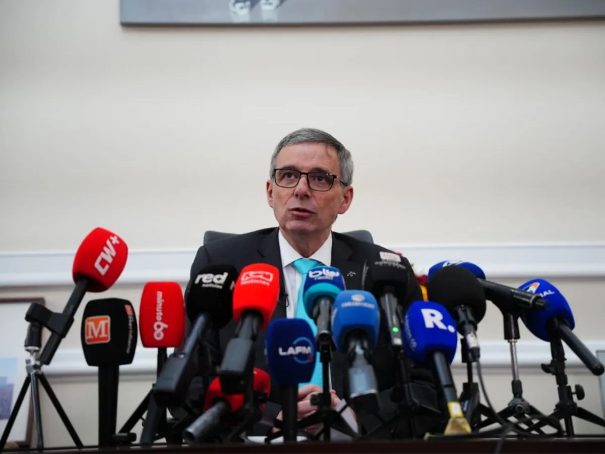 El primer presupuesto de Abelardo “sincerar cuentas” sin recortar y con deuda al alza