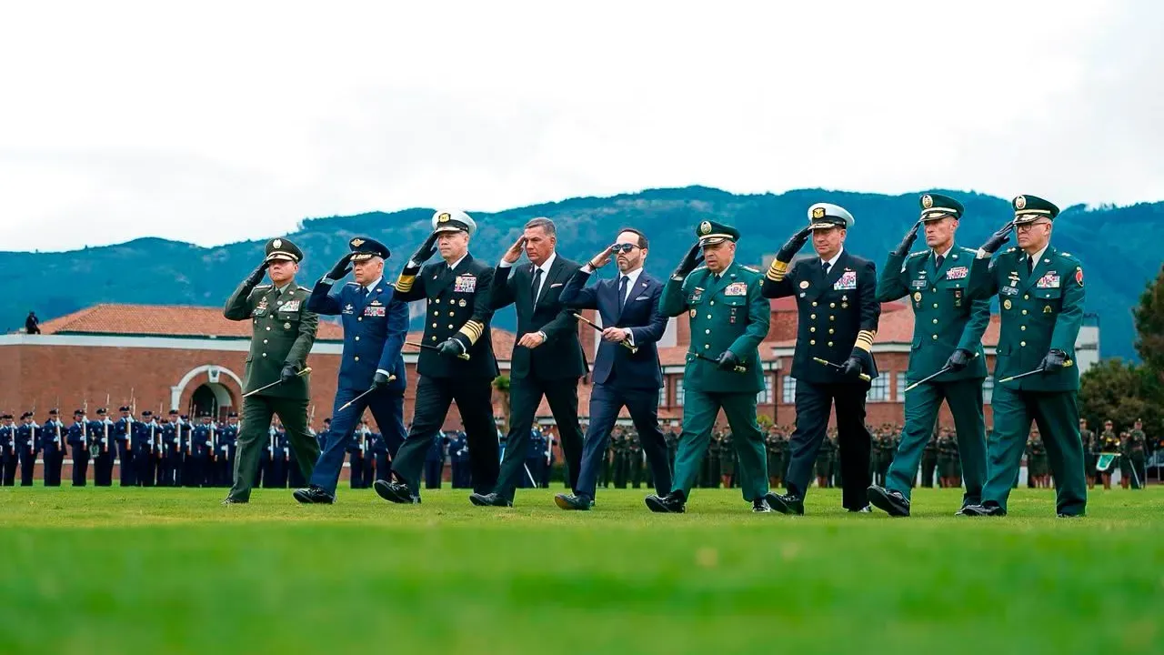 De la Espriella presidió la ceremonia de reconocimiento a la nueva cúpula militar y policial