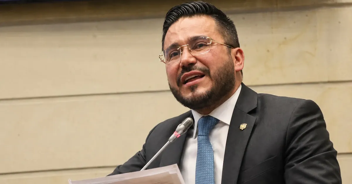 Laverde toma ventaja para la Contraloría General tras el respaldo de la coalición de Gobierno