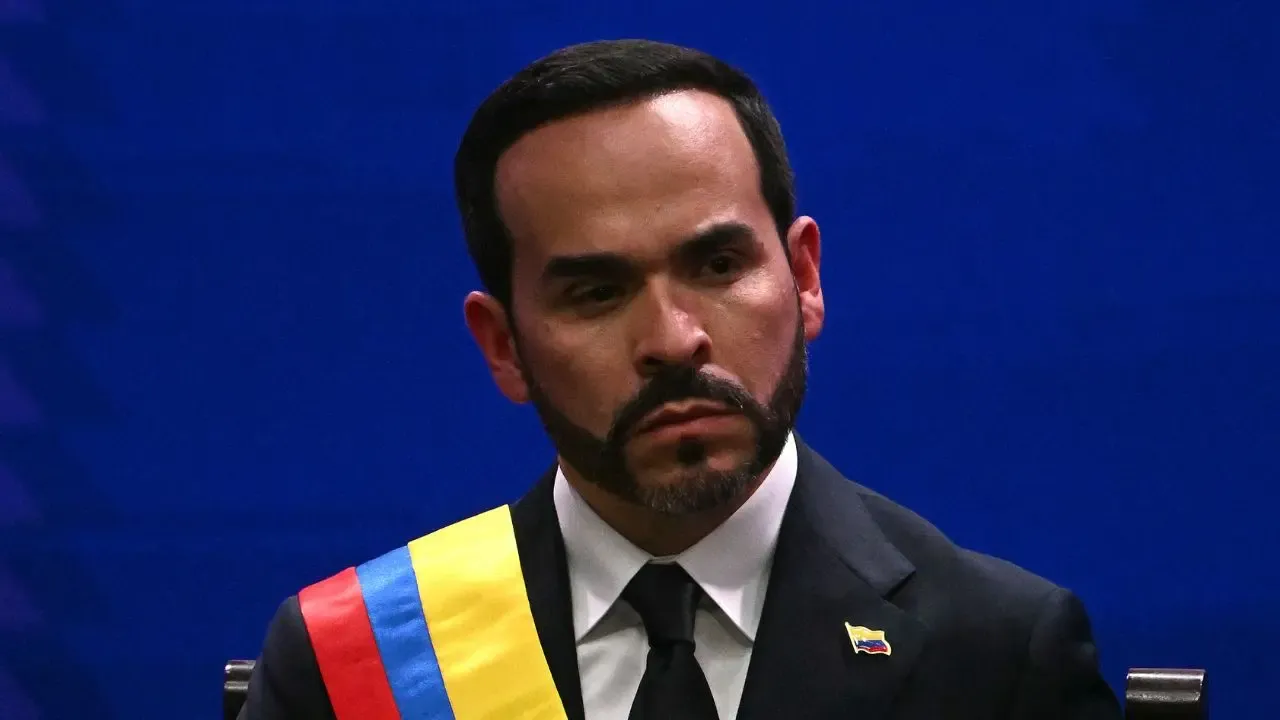 El gobierno de Abelardo de la Espriella declara insubsistentes a embajadores que no renunciaron