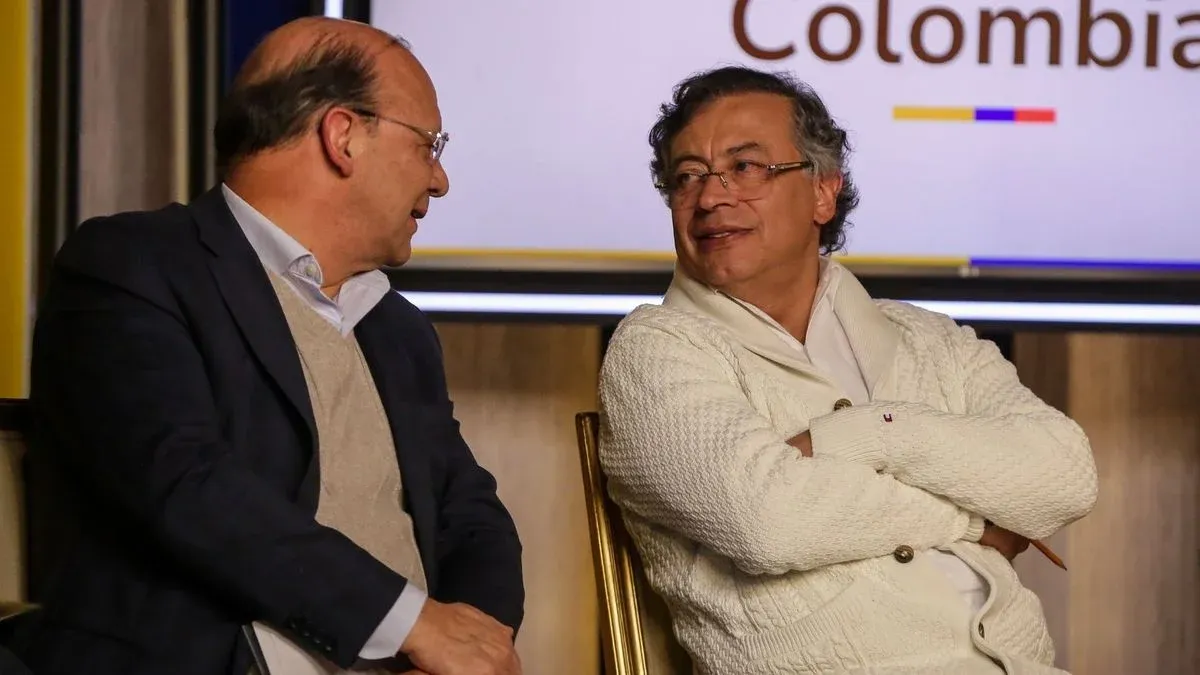 Colombia recibe a Abelardo De la Espriella con empleo en mínimos y deuda baja