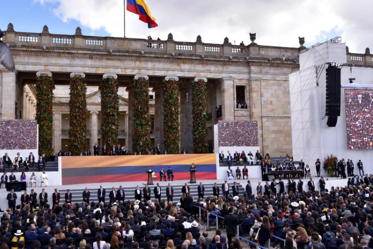 El Gobierno Petro envía al Congreso la decisión sobre la posesión de De la Espriella en una guarnición militar