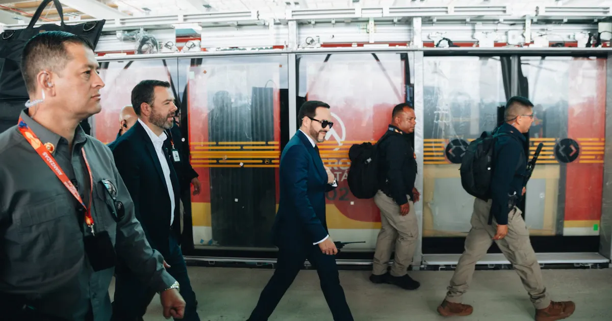 Abelardo de la Espriella recorre las obras del metro de Bogotá y abre la puerta a las líneas 2, 3 y 4