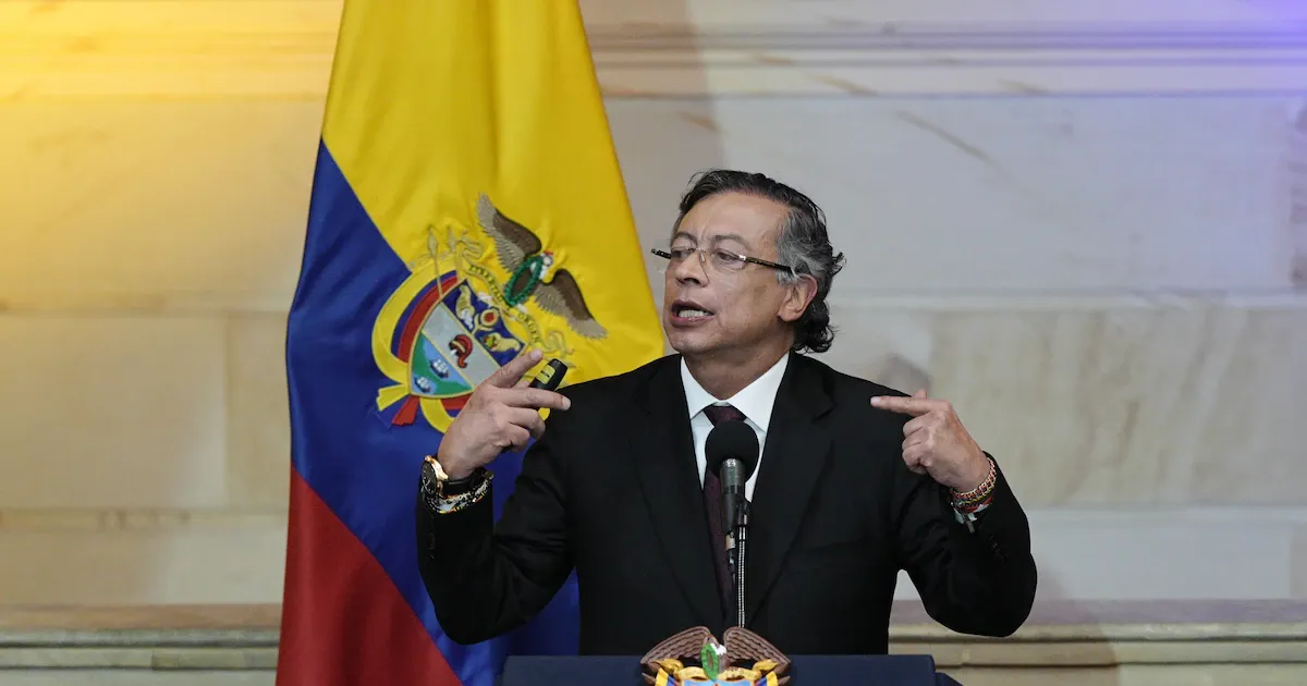 Petro realiza su último viaje internacional como presidente antes de la posesión de Abelardo de la Espriella