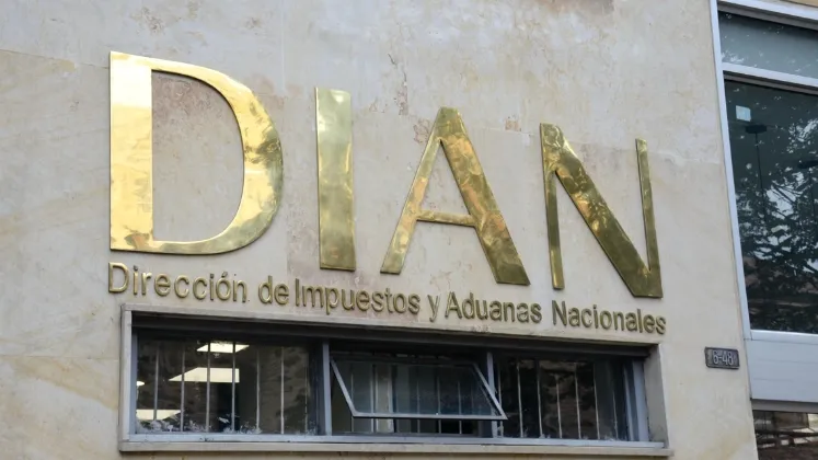 DIAN sale en defensa de la reforma tributaria y descarta impacto en la canasta familiar