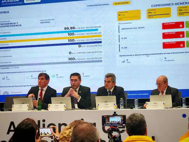 El CNE oficializa la elección de Abelardo de la Espriella como presidente de Colombia