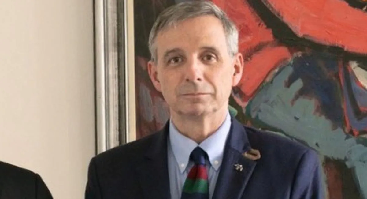 Ministro de Hacienda protagoniza un episodio de groserías en debate sobre política económica