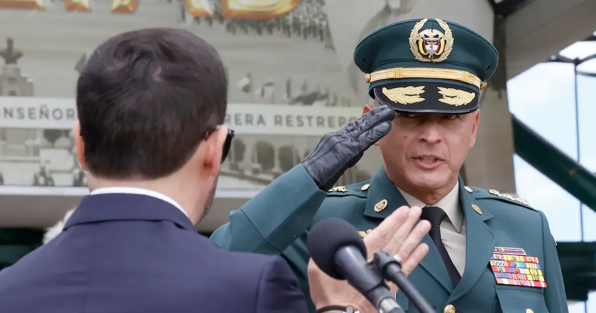 De la Espriella presenta su nueva cúpula militar y policial y reitera lucha contra grupos armados