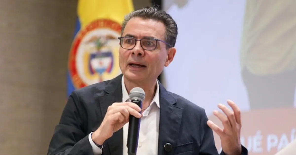 Gaviria alerta sobre la peor crisis del sistema de salud y propone salidas al nuevo gobierno