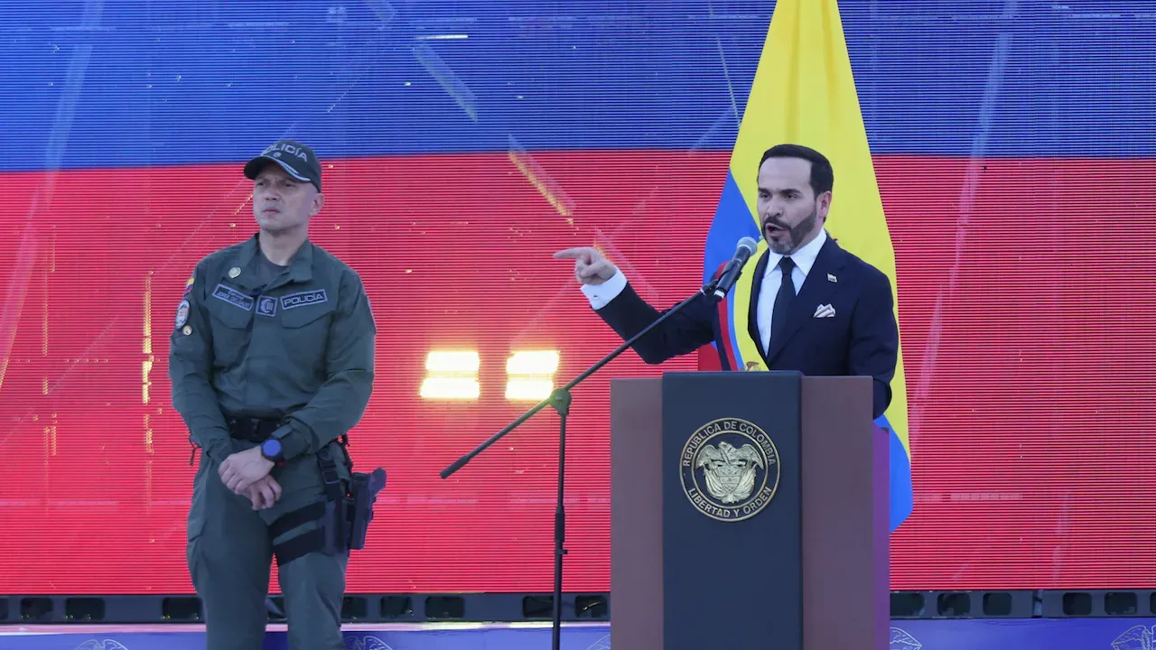 De la Espriella anuncia la eliminación del impuesto al patrimonio en su discurso de posesión
