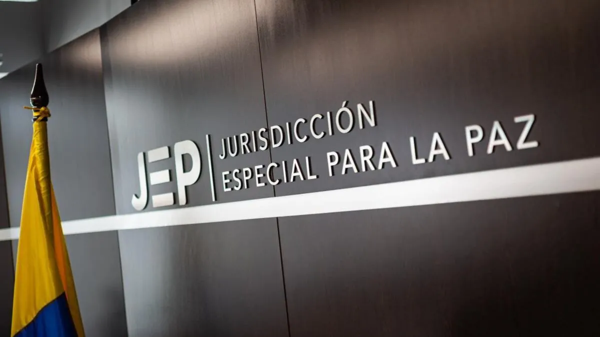 Presidente de la JEP responde a De la Espriella y defiende el tribunal como modelo para cerrar el conflicto