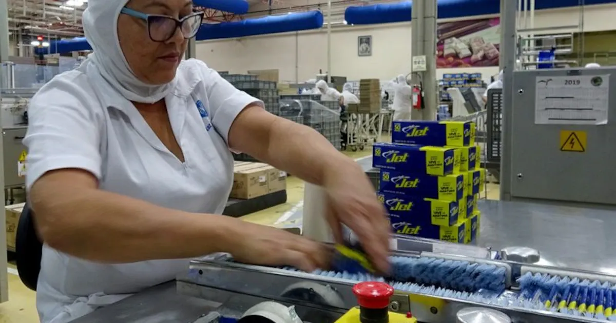 Ministerio del Trabajo derogó 11 circulares y la CUT habla de trasfondo político