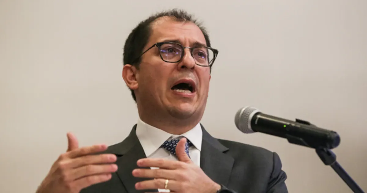 Francisco Barbosa exige al Congreso archivar la reforma tributaria del Gobierno