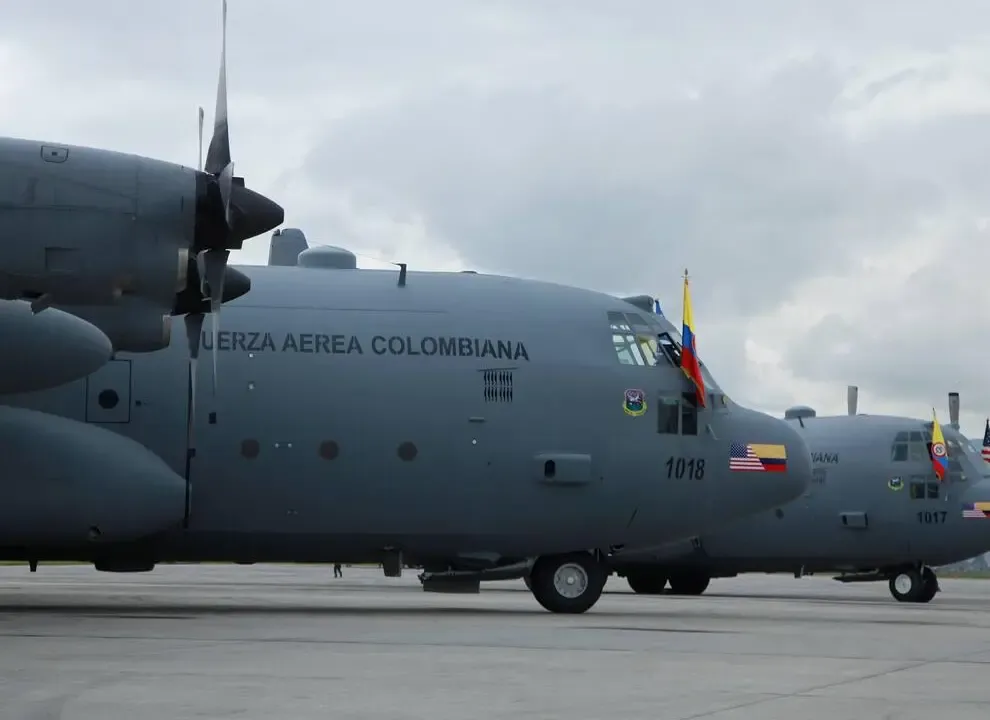 De la Espriella anuncia el regreso del nombre Fuerza Aérea Colombiana