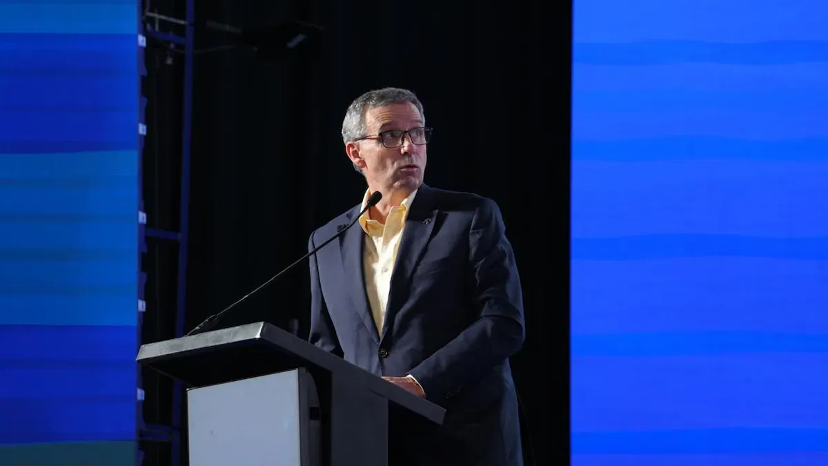 Minhacienda afirma que salientes del Gobierno Petro ejecutaron $10 billones en una semana