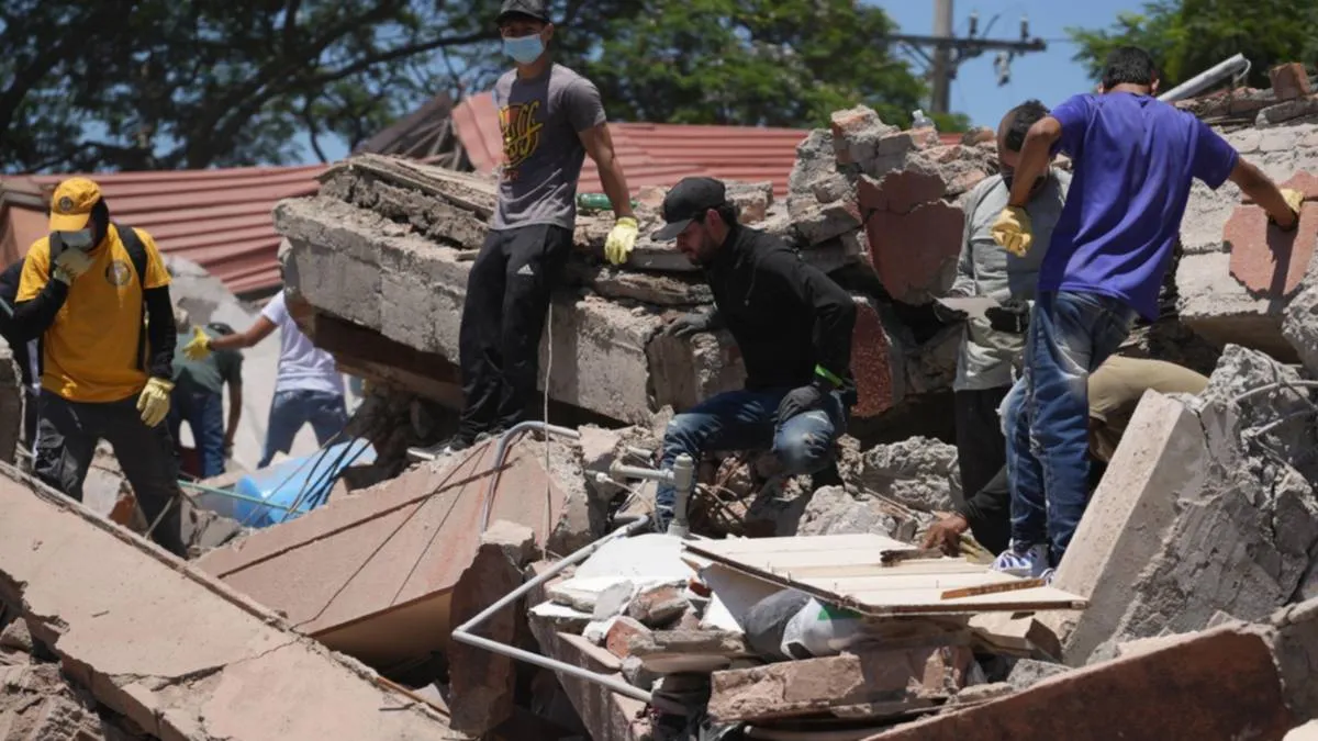 Presidente Espriella ordena a su gabinete atender la emergencia por el terremoto en Colombia