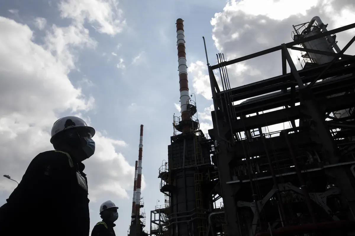 De la Espriella recibe el país en plena crisis climática y con déficit de gas