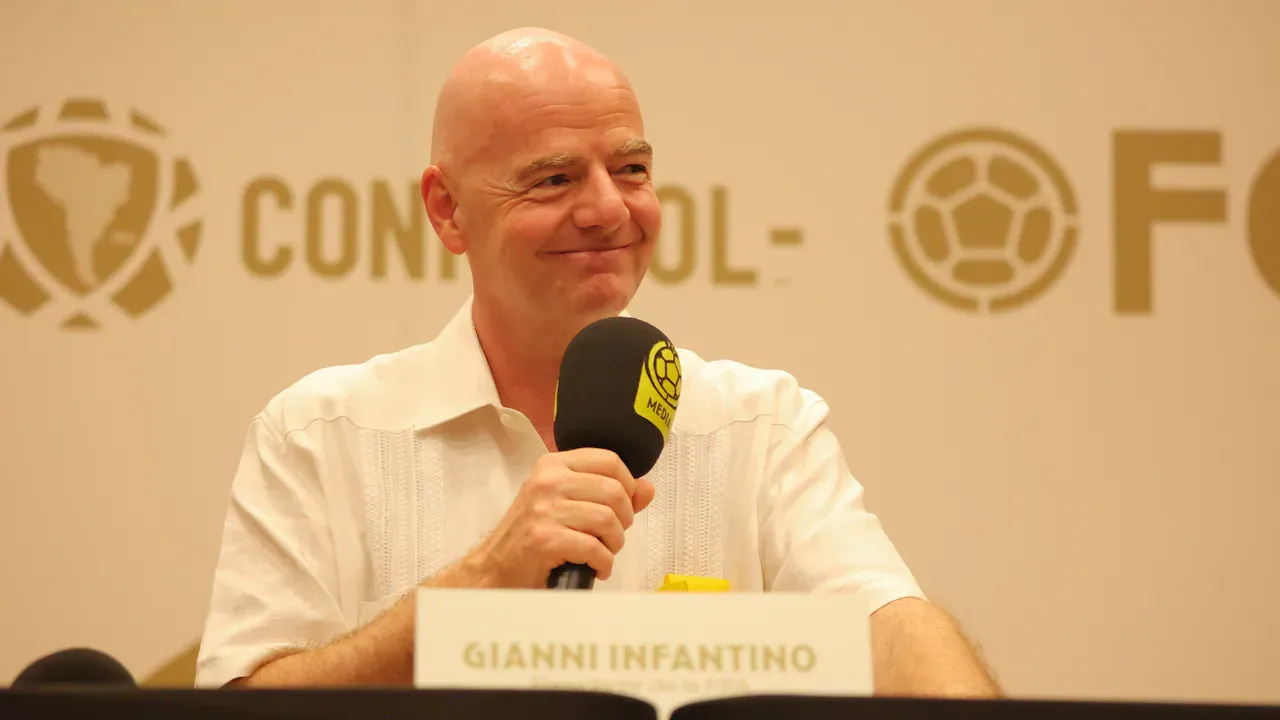 Gianni Infantino figura entre los invitados a la posesión de Abelardo de la Espriella en Cali
