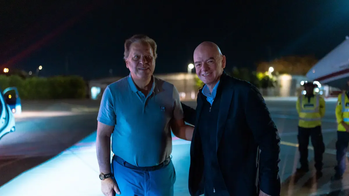 El presidente de la FIFA llegó a Cali para la posesión de Abelardo de la Espriella