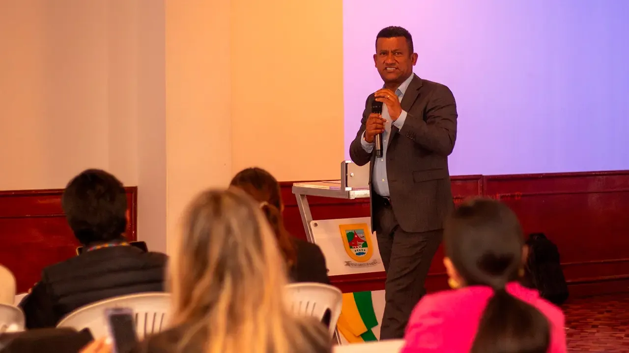 Gobernador de Nariño responde a De La Espriella y defiende gestión en seguridad y pobreza