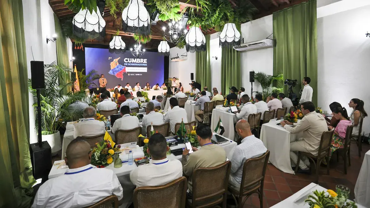 Gobernadora de Sucre llevó a la primera cumbre con el presidente Abelardo De la Espriella una agenda de proyectos