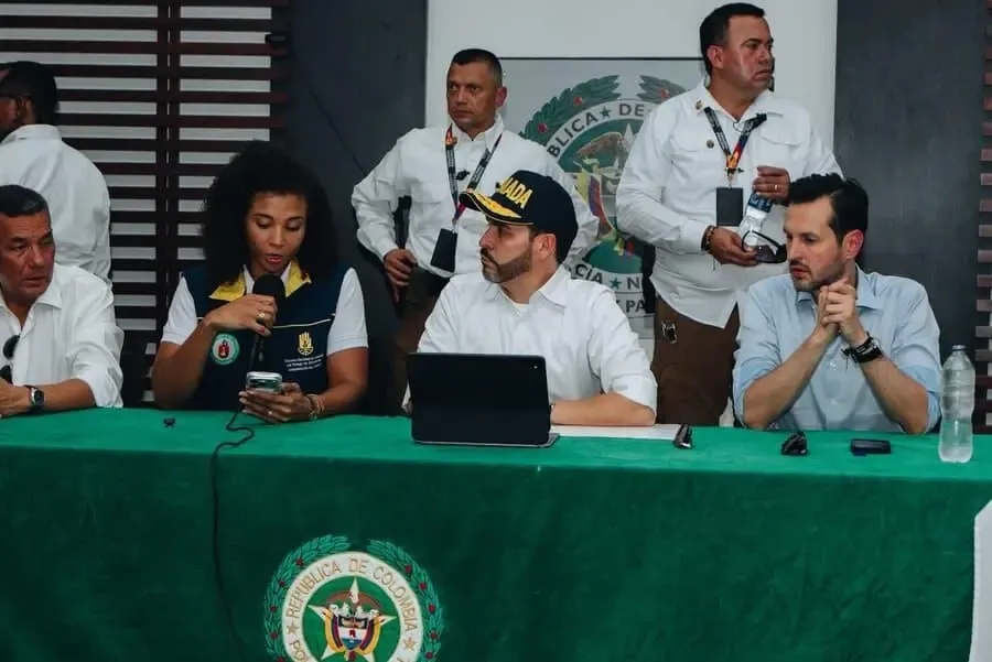 Gobierno inicia entrega de auxilios y materiales a familias damnificadas por el terremoto en Chocó
