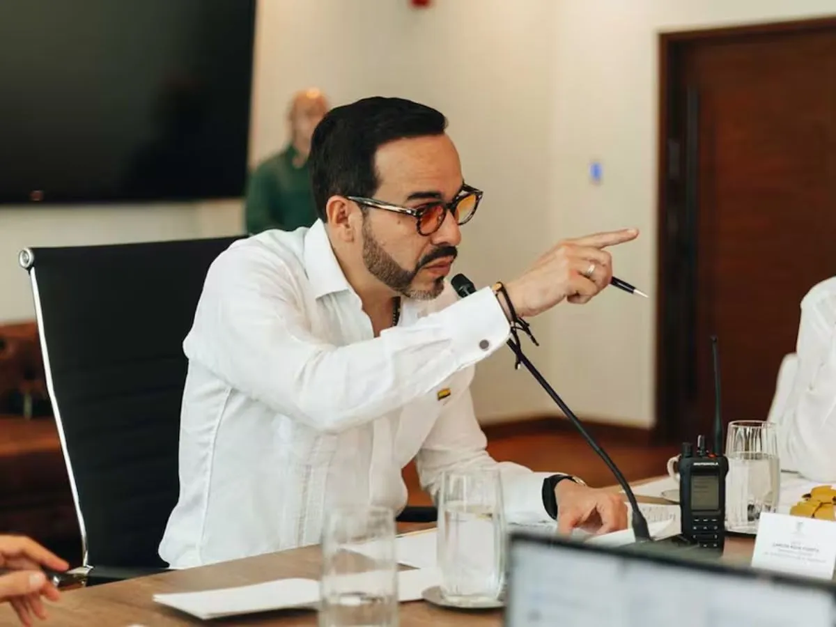 El gobierno de Abelardo de la Espriella intensifica las denuncias por supuesta corrupción en la era Petro