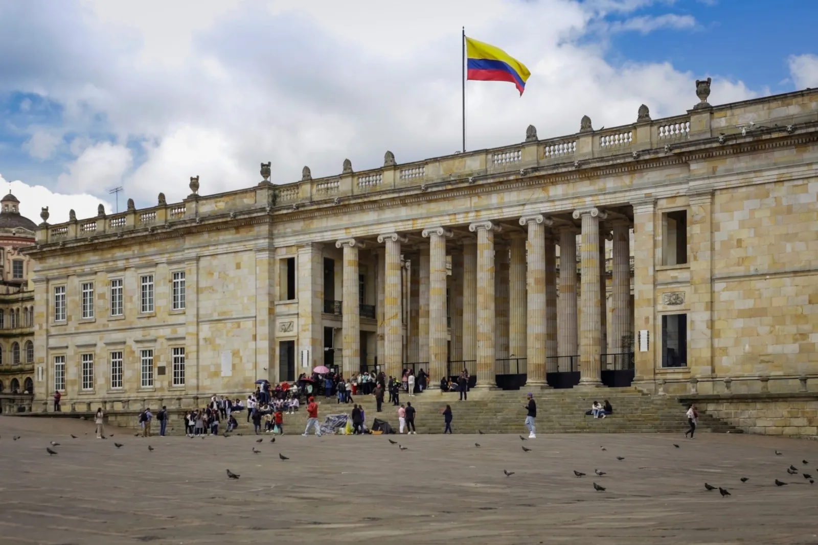 Gobierno proyecta eliminar el impuesto al patrimonio en Colombia