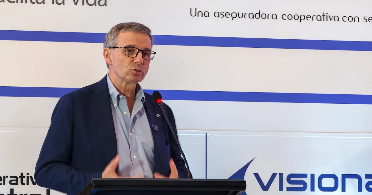 El Gobierno anuncia una reforma del Estado que reduciría de 18 a 13 ministerios