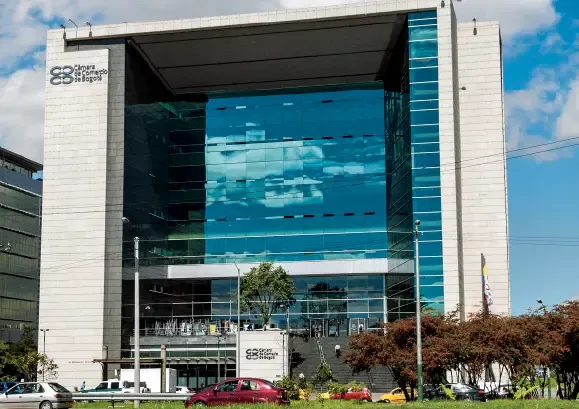 El gobierno de Abelardo de la Espriella empieza a ubicar a sus representantes en la Junta Directiva de la Cámara de Comercio de Bogotá