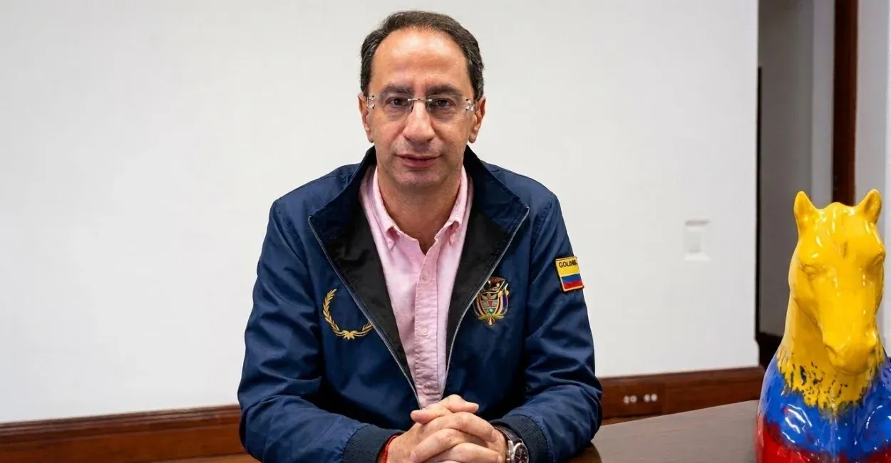 Vicepresidente Restrepo plantea movilizar el ahorro pensional hacia inversiones productivas
