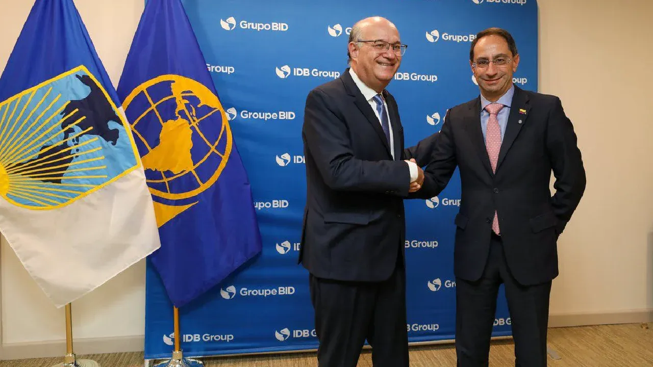 El gobierno de Abelardo de la Espriella y el Grupo BID presentan la estrategia Colombia Crece