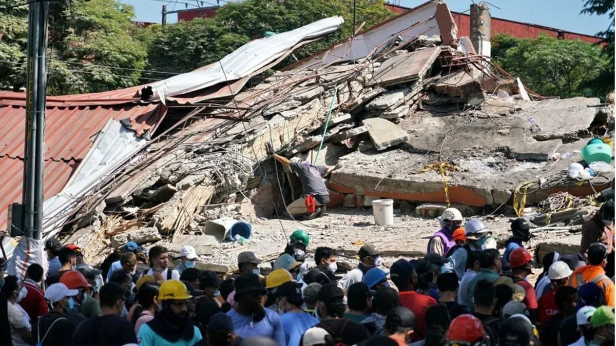 Gobierno convoca oración y velatón por las víctimas del terremoto en la Plaza de Bolívar